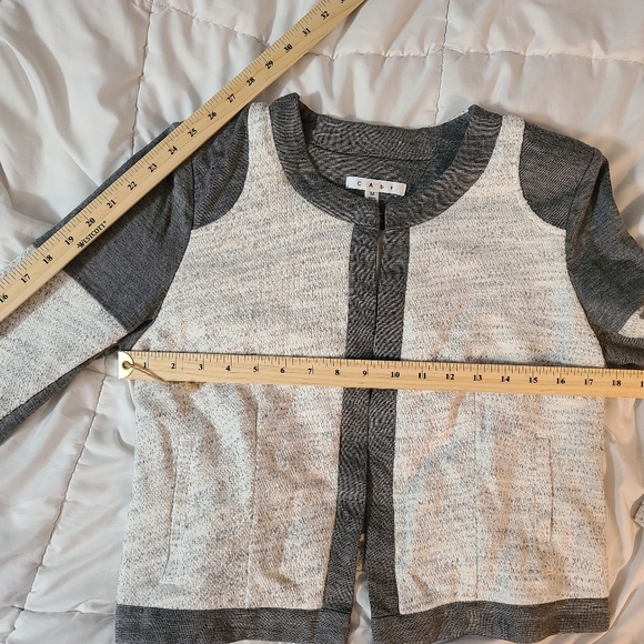 CAbi Style #211 Women’s Knit Moto Blazer White Gray Size M - Picture 3 of 7